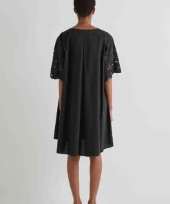 Meimeij Abito oversize con maniche ricamate - immagine 3